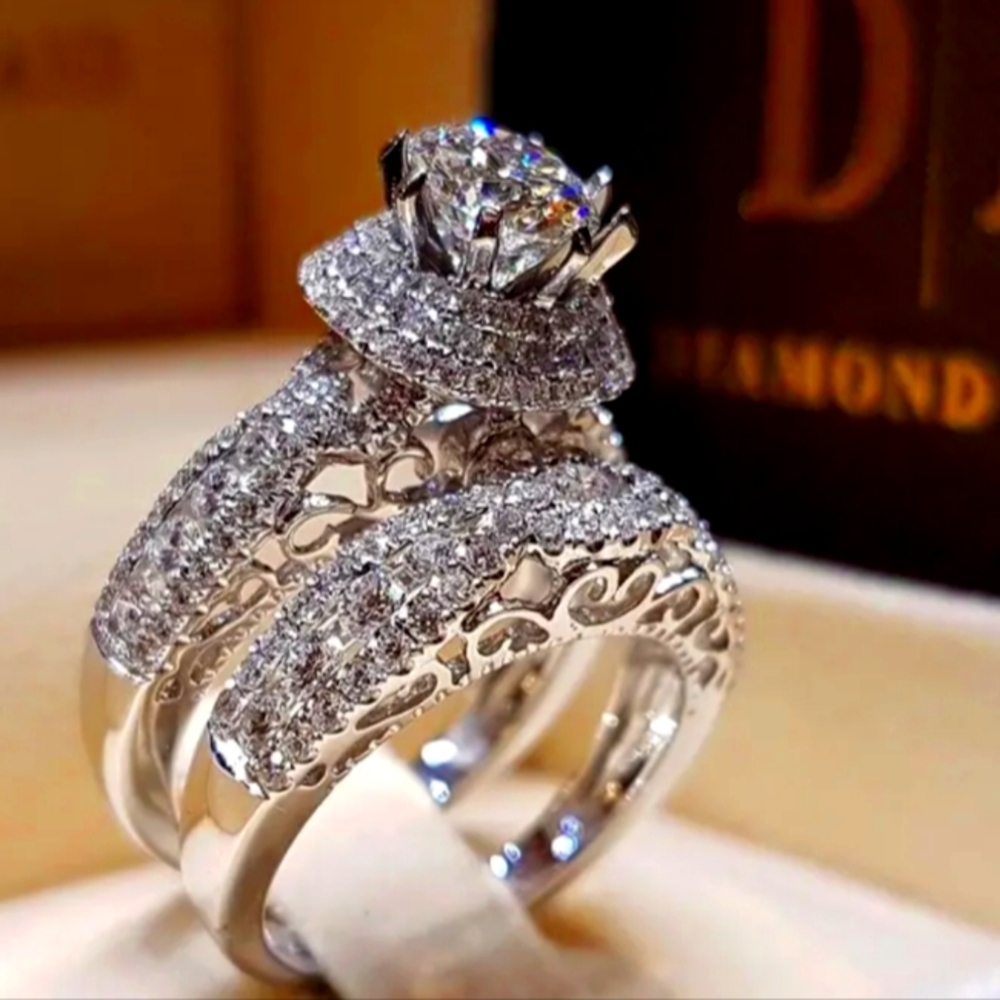 Crystal Female Big Zircon Ring Set